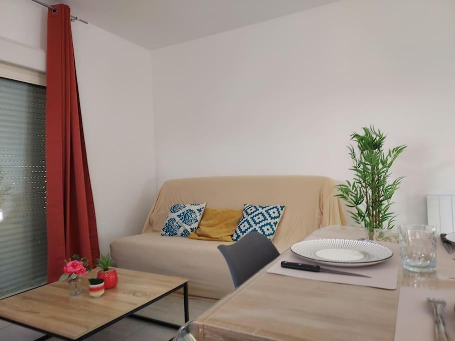Maison Cosy 3 Chambres A La Campagne L'Abergement-Sainte-Colombe Екстер'єр фото